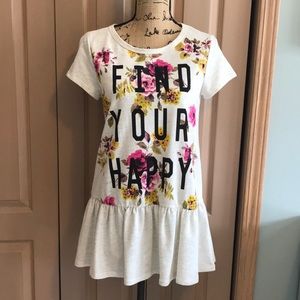 Short Sleeve Top Tunic w/ Ruffle Hem Graphic Tee